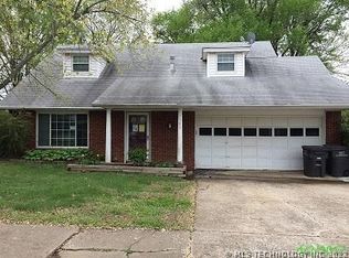 1131 SE Macklyn Ln, Bartlesville, OK 74006