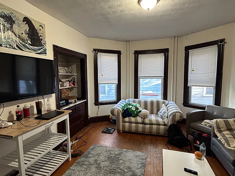 17 Hillside St #1 — Photo 5