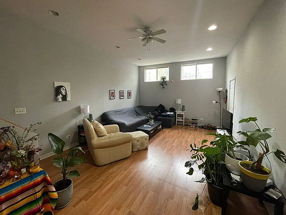 3rd image of 1328 N Campbell Ave APT 1F