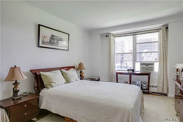 Sold by Douglas Elliman | media 16