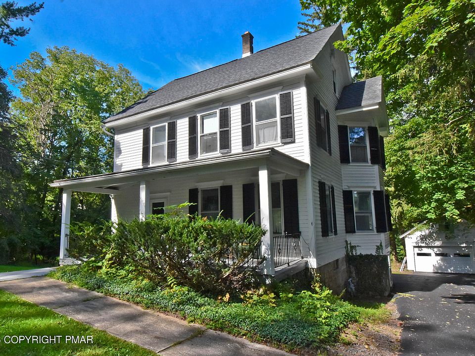 1st image of 184 Main St