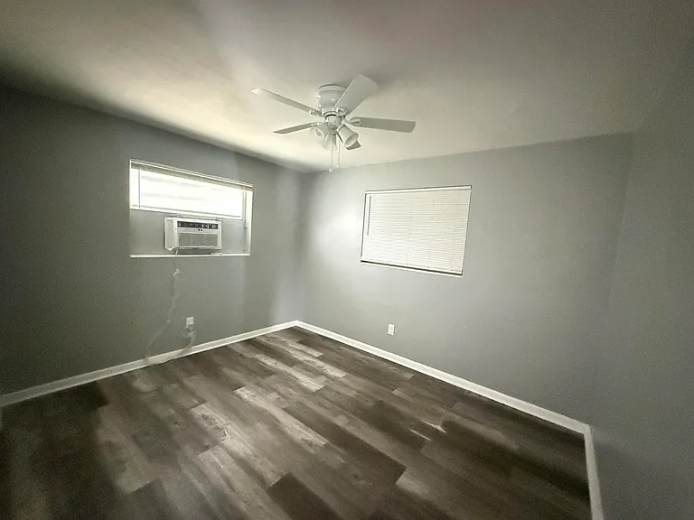 4109 SW 24th St — Photo 16