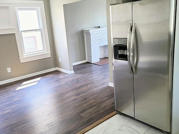 2nd image of 12 Lawton St Floor 1