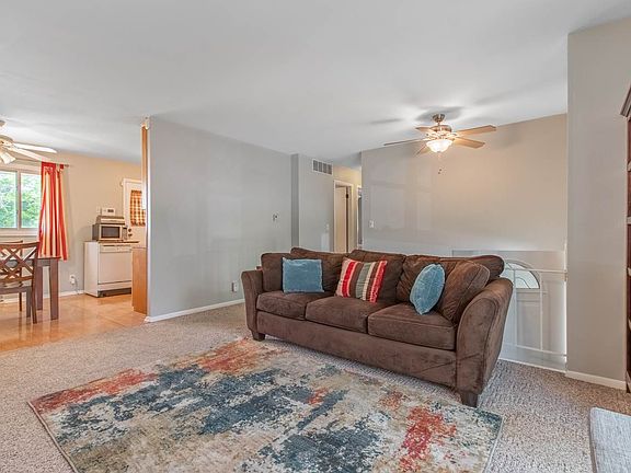 4th image of 6105 N Devonshire Dr