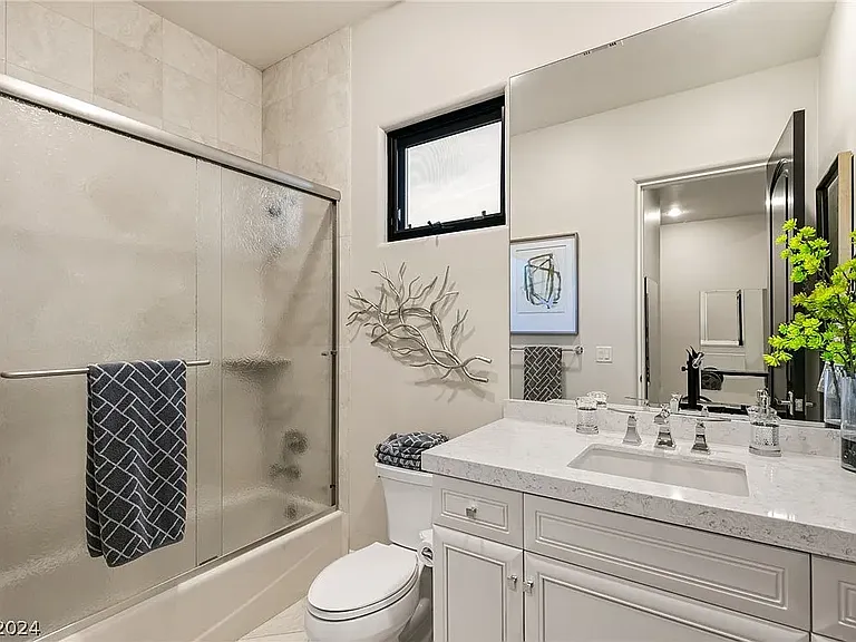 18 Castle Oaks Ct — Photo 37