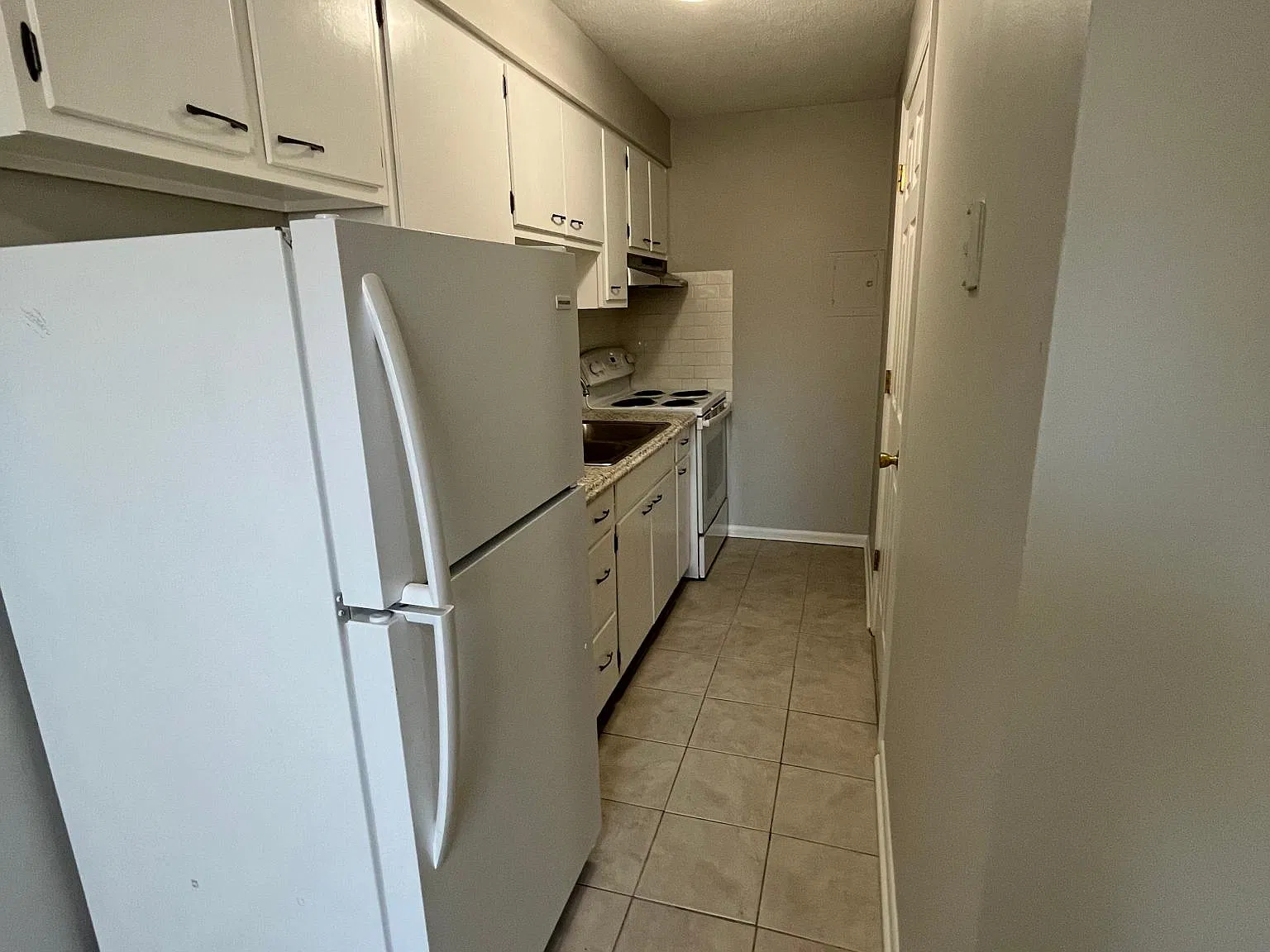 1 bed, 530 sqft, $875 — Photo 2