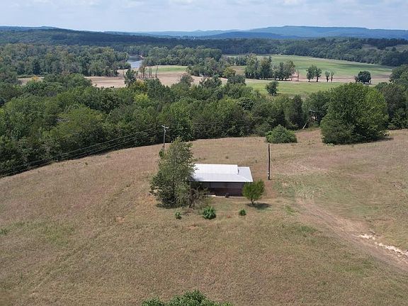 4th image of 1435 Burnt Ridge Rd