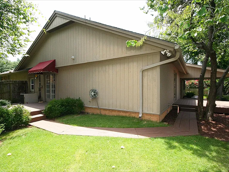 7319 E 62nd Pl — Photo 19