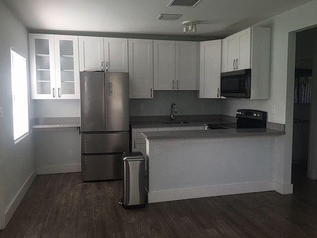 1st image of 823 NE 14th Ct #A