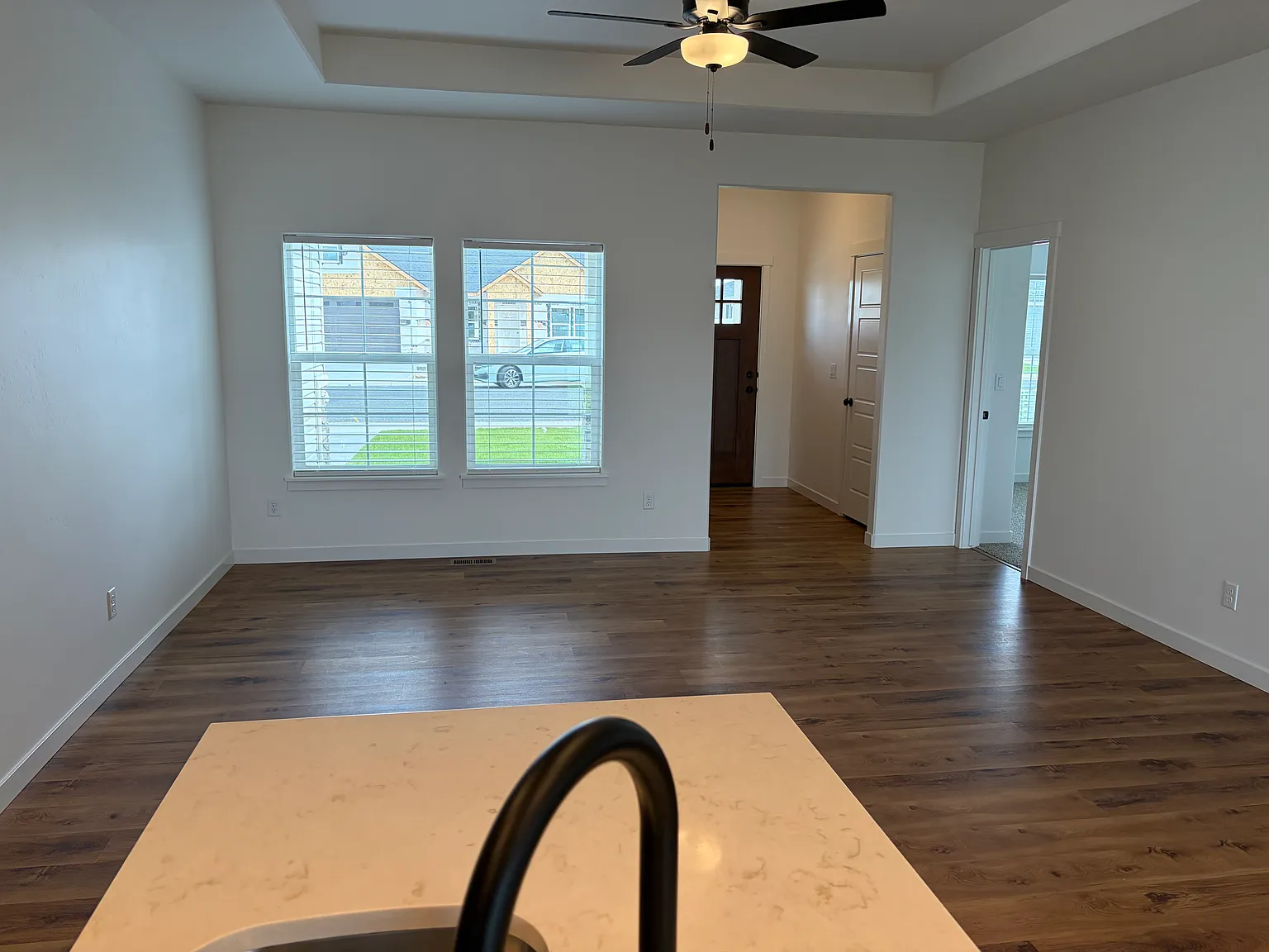 4 bed, 1440 sqft, $2,300 — Photo 3