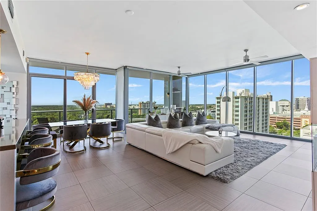 2 bed, 2.5 bath, 2000 sqft, $4,650 — Photo 2