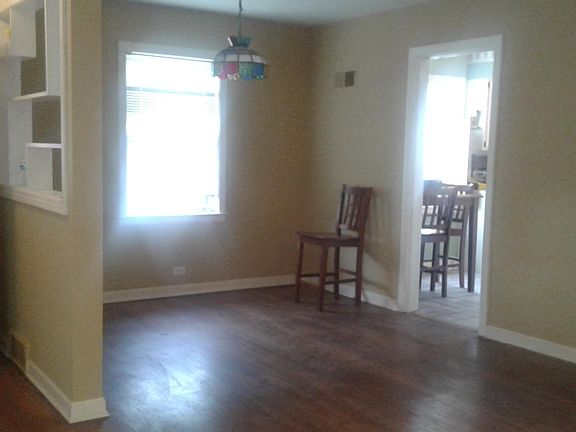4th image of 9429 Le Claire Ave