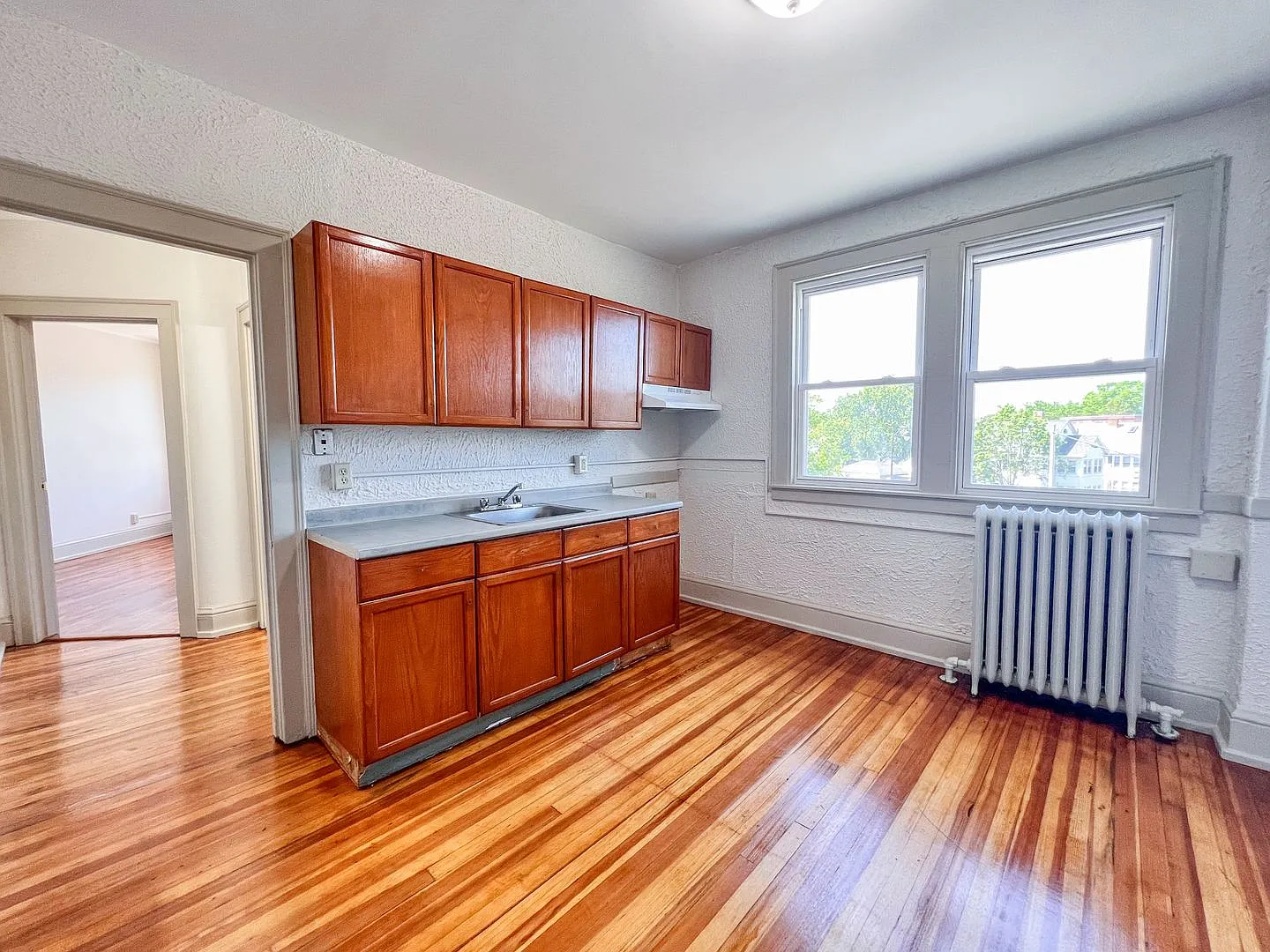 808-812 Maple Ave / Luca Investments LLC — Photo 4