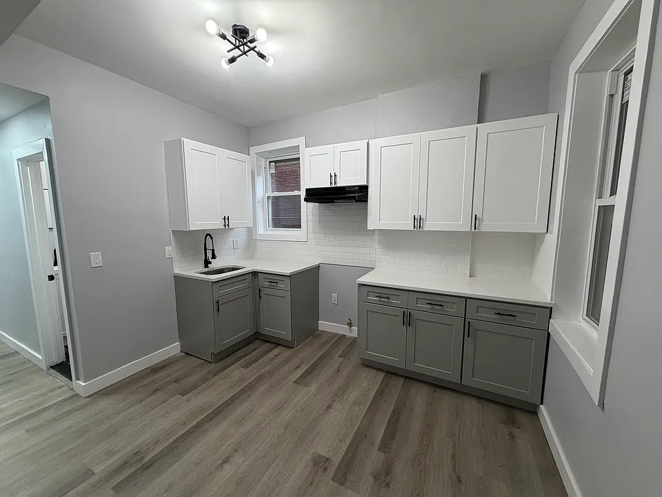 113 Elizabeth Ave #1