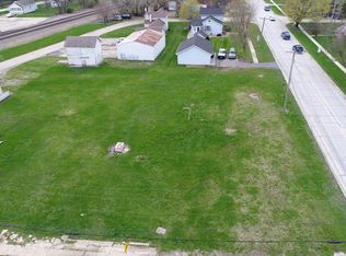 102 W Galena Rd, Big Rock, IL 60511