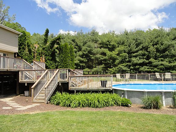 Pool and Deck Complex