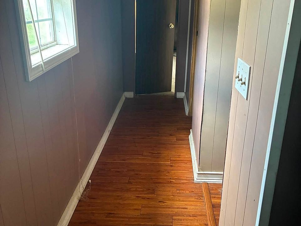 2nd image of 39980 Bernard Rd