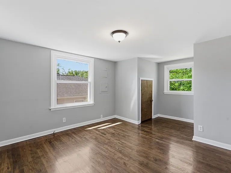 853 Gallavista Ave — Photo 10