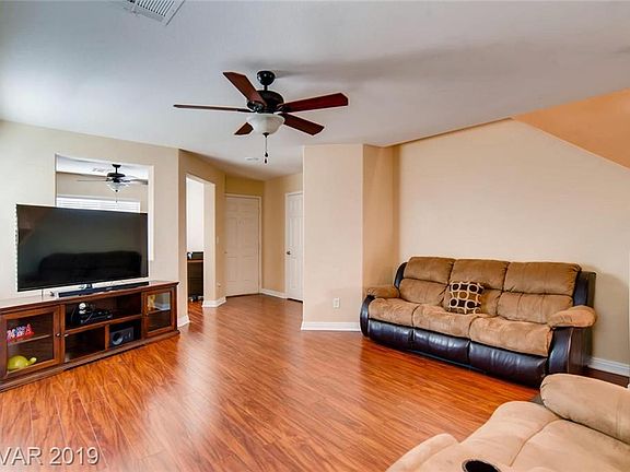 4th image of 662 Loughton St