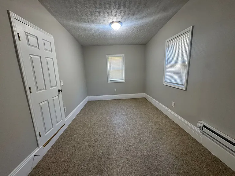 9611 Dunlap Ave — Photo 12