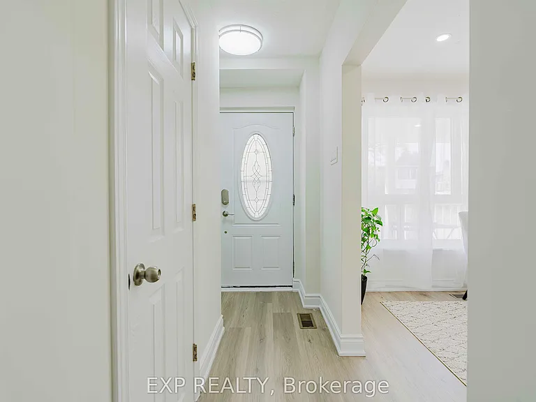 78 Woodfern Dr — Photo 7