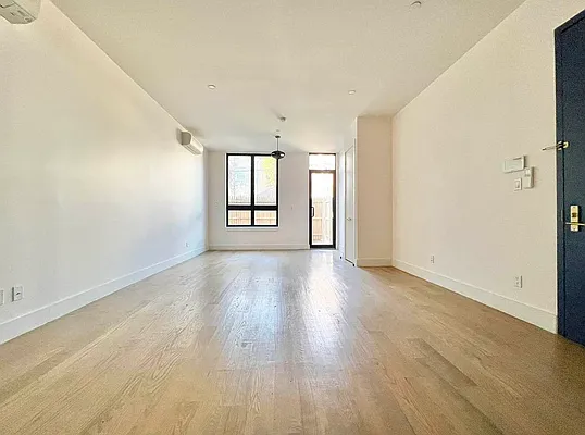 Rented by Doorway NYC, LLC | media 33