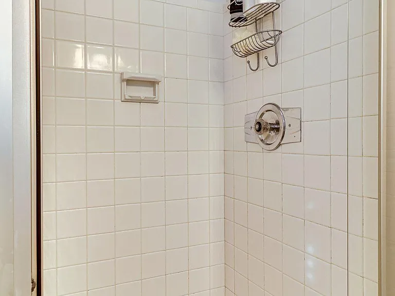 6519 Engel Dr — Photo 38