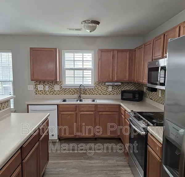 3850 Fircrest Dr — Photo 14