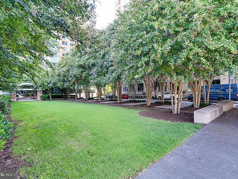 8220 Crestwood Heights Dr #1614 — Photo 47