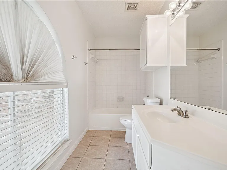 12831 Dove Point Ln — Photo 48