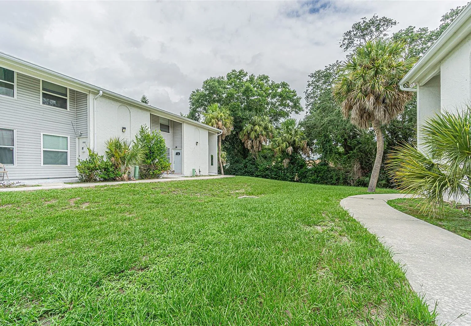 3 bed, 1265 sqft, $1,750 — Photo 2