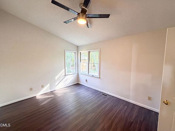 3rd image of 3117 Verdugo Dr