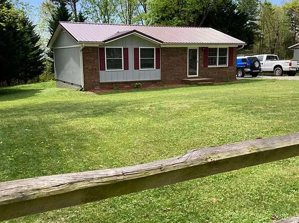 203 Southridge Run Ln, North Wilkesboro, NC 28659