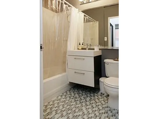 Sold by Citi Habitats | media 5