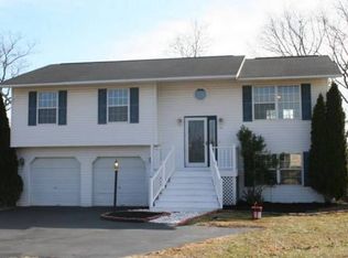 46 Arbutus Ln, Martinsburg, WV 25405