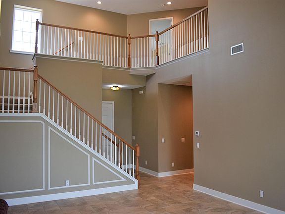 2nd image of 506 Siena Ct