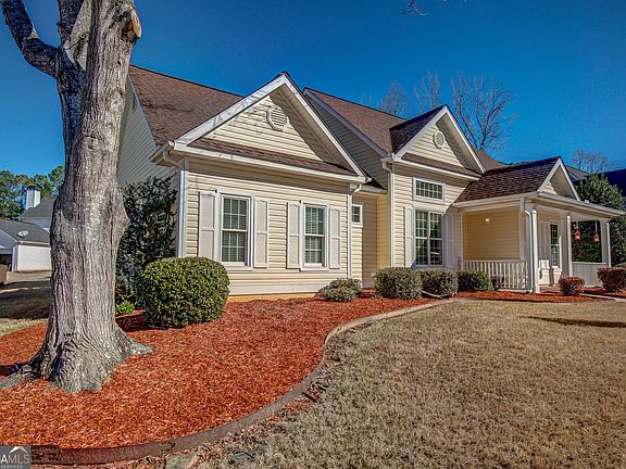 2nd image of 22 Columns Way