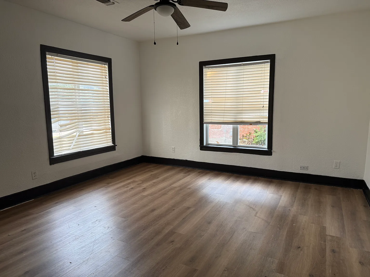 2 bed, 900 sqft, $1,700 — Photo 4