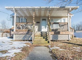 513 Union St, Hope, IN 47246