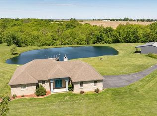 21465 Beaty Mound Rd, Jerseyville, IL 62052