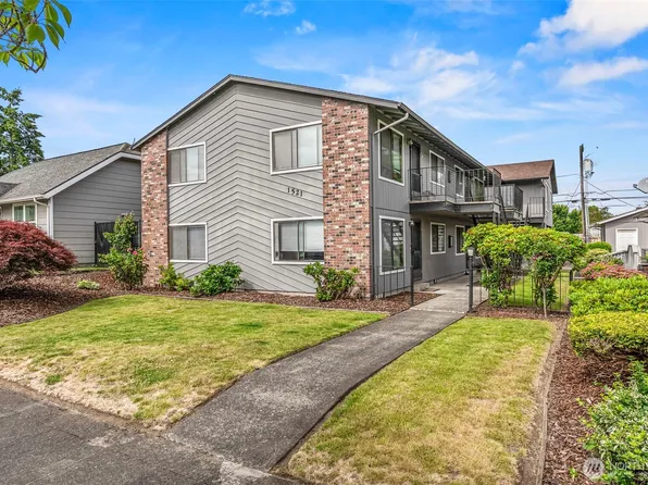 1521 9th Avenue, Longview, WA 98632