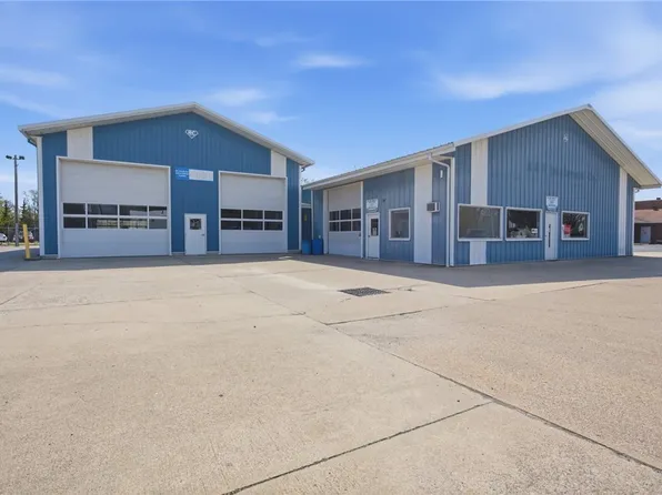 202 W Cumberland Rd, Altamont, IL 62411