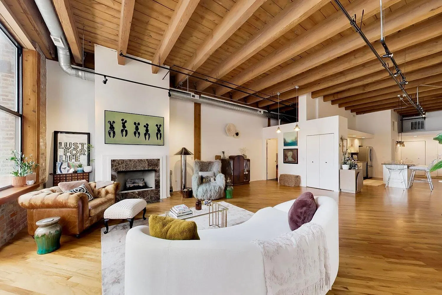 1 bed, 1200 sqft, $4,000 — Photo 1
