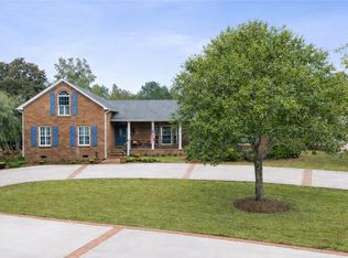 125 Stonewall Dr, Westminster, SC 29693