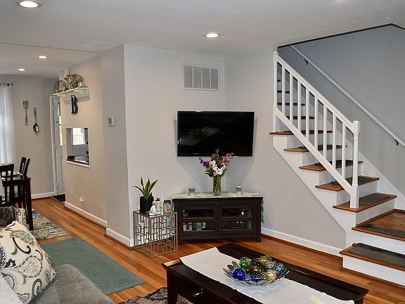 3rd image of 4211 35th St S