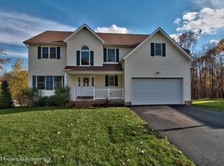 34 General Pulaski St, Mountain Top, PA 18707
