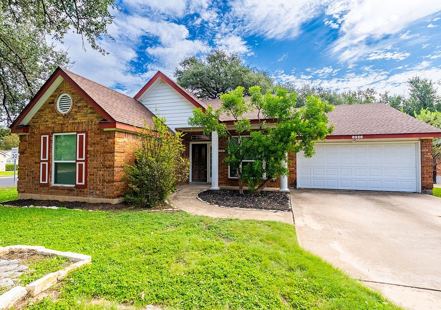 Charming 3-Bedroom Home with Spacious Backyard & Covered Deck! — Photo 2