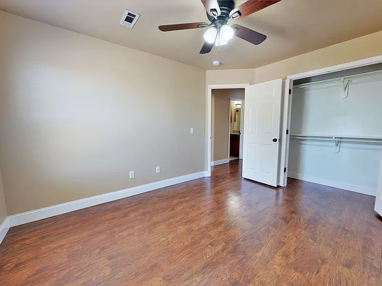 804 Meadowlands Drive — Photo 44