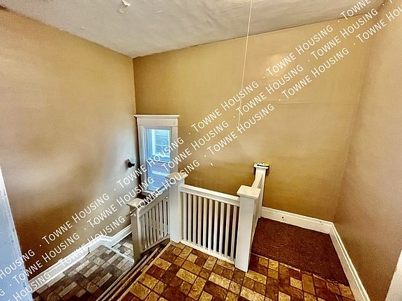 3rd image of 50 Hubbell Family Cres #2