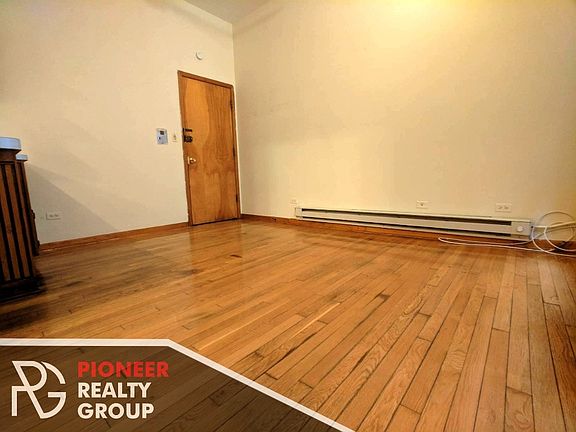 5th image of 1435 N Dearborn St #1435A3